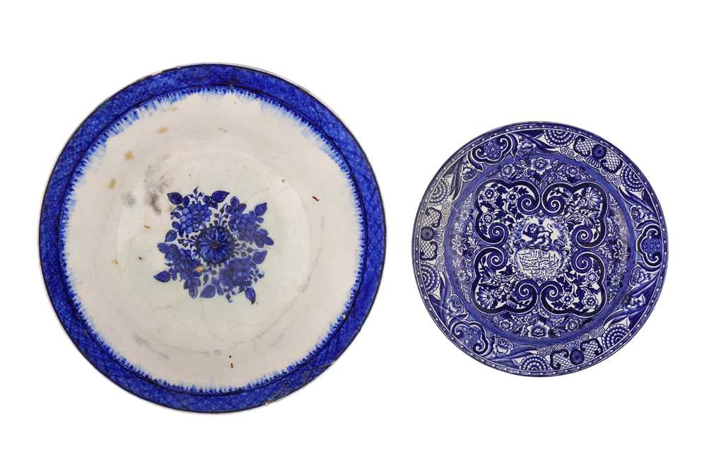 TWO BLUE AND WHITE POTTERY VESSELS OF QAJAR INTEREST England and Iran, ca. 1860s - Image 4 of 5