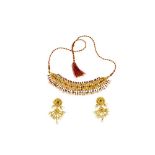 AN INDIAN JEWELLERY SET WITH AN ENAMELLED GULUBAND NECKLACE AND PAIR OF EARRINGS Jaipur, Rajasthan,