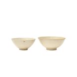 TWO CHINESE WHITE-GLAZED BOWLS 元 白釉盌兩件