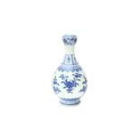 A CHINESE BLUE AND WHITE GARLIC-HEAD VASE, SUANTOUPING 青花蒜頭瓶 《大清道光年製》款