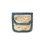 A SMALL CHINESE EMBROIDERED SILK PURSE 清早期 絲繡花鳥圖紋包