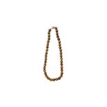 λ A CHINESE SEA WILLOW CORAL NECKLACE