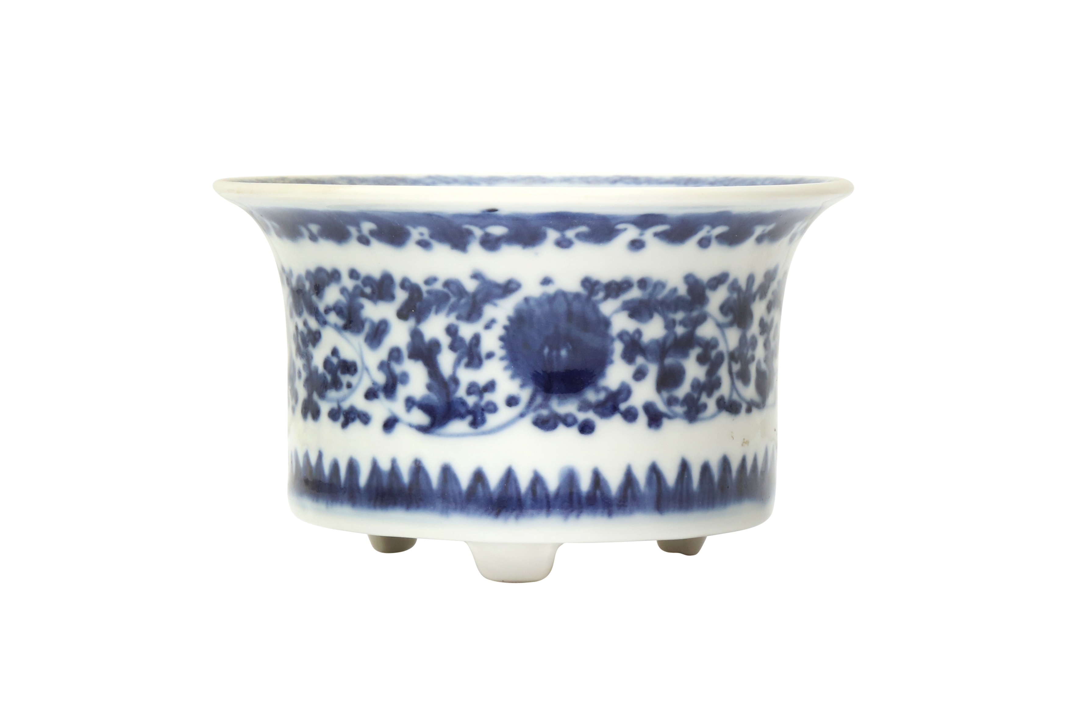 A CHINESE BLUE AND WHITE CENSER 二十世紀 青花香爐