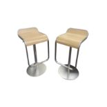 A PAIR OF LA PALMA LEM BAR STOOLS