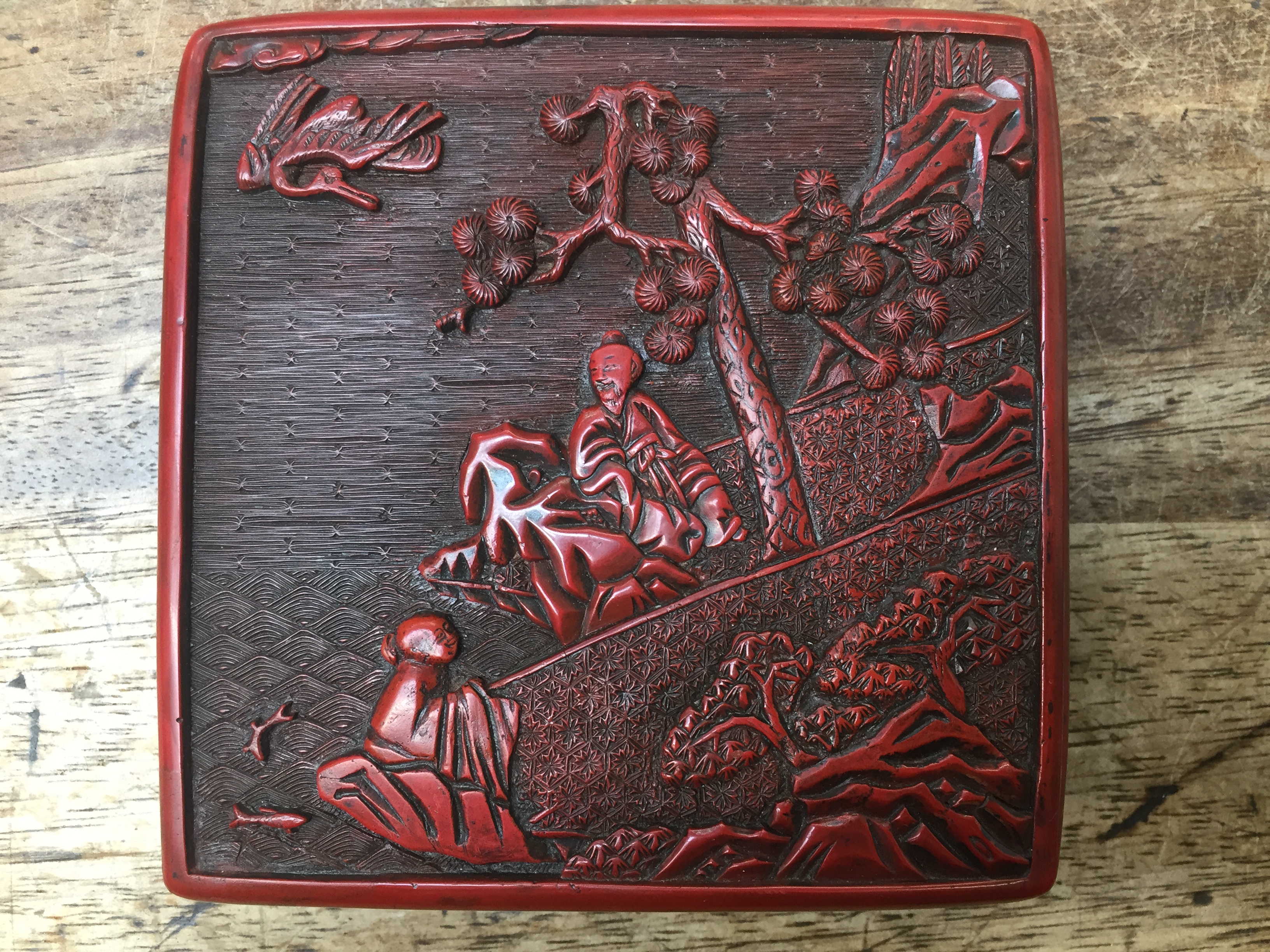 A CHINESE CINNABAR LACQUER TIERED BOX AND COVER 明 剔紅士大夫圖紋四層蓋盒 - Image 4 of 39