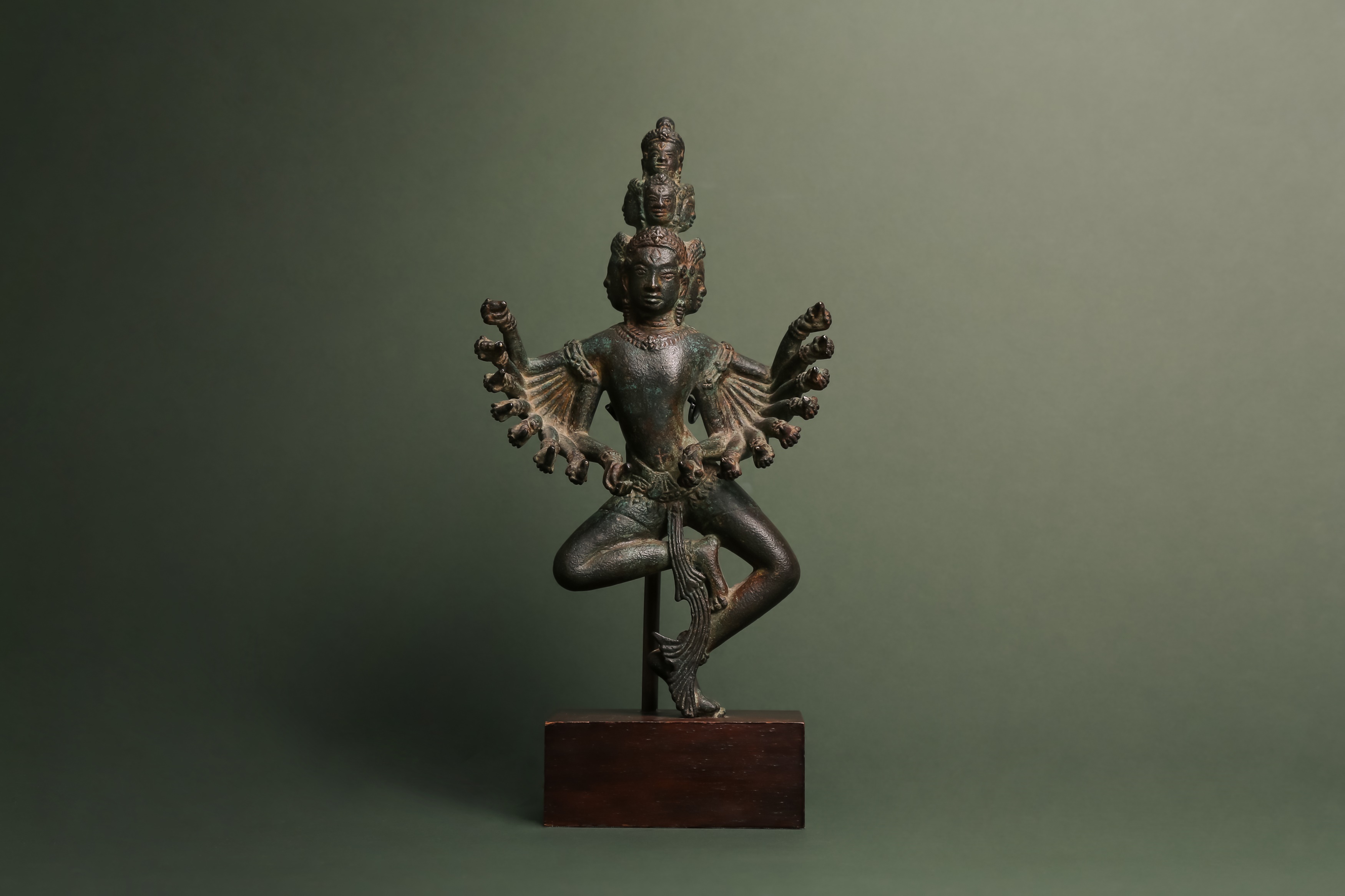 A RARE KHMER BRONZE FIGURE OF HEVAJRA 十二至十三世紀 高棉銅喜金剛像