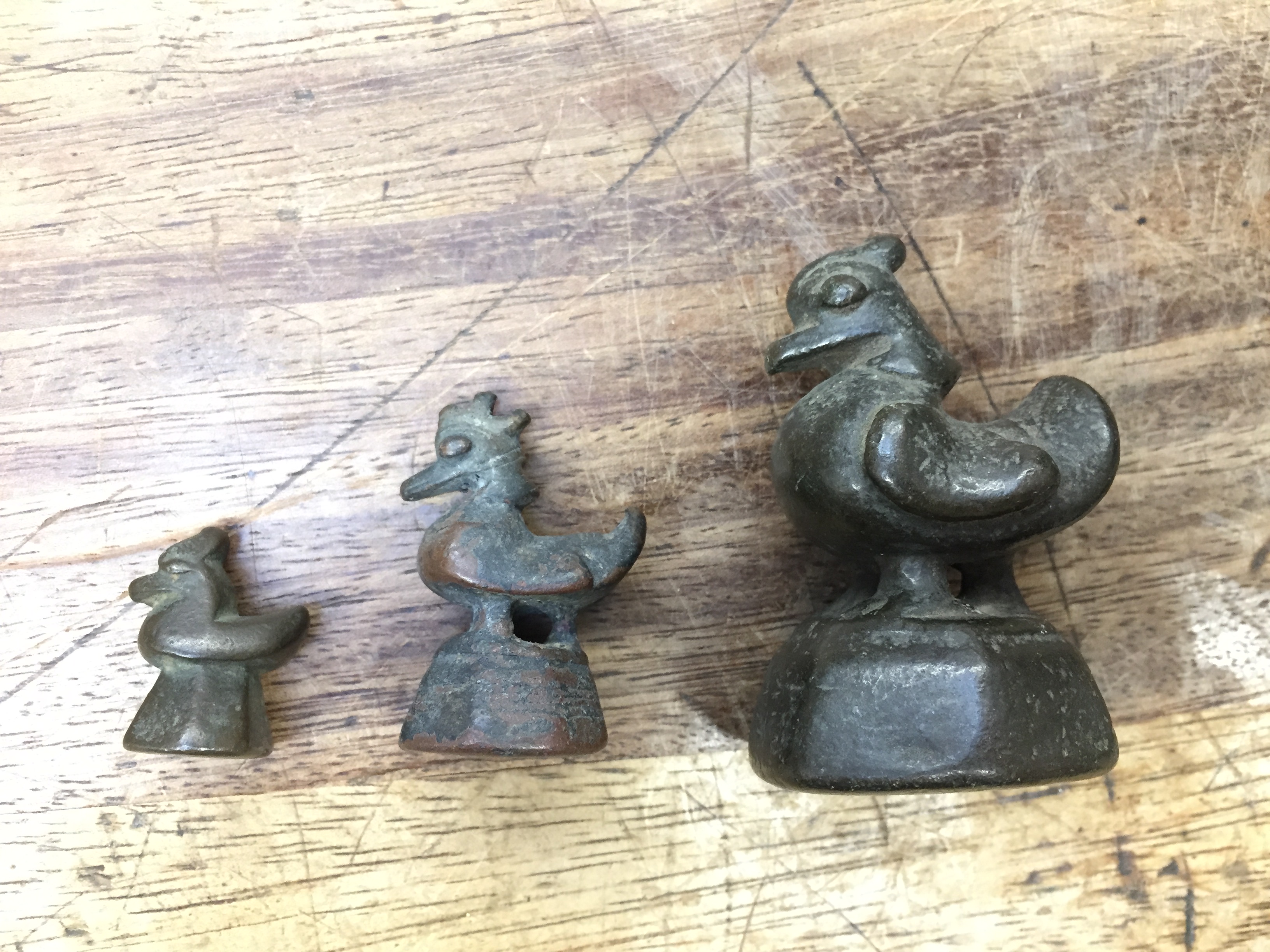 A GROUP OF SEVEN BURMESE BRONZE WEIGHTS OFFERED ON BEHALF OF PROSPECT BURMA TO BENEFIT EDUCATIONAL - Image 2 of 22