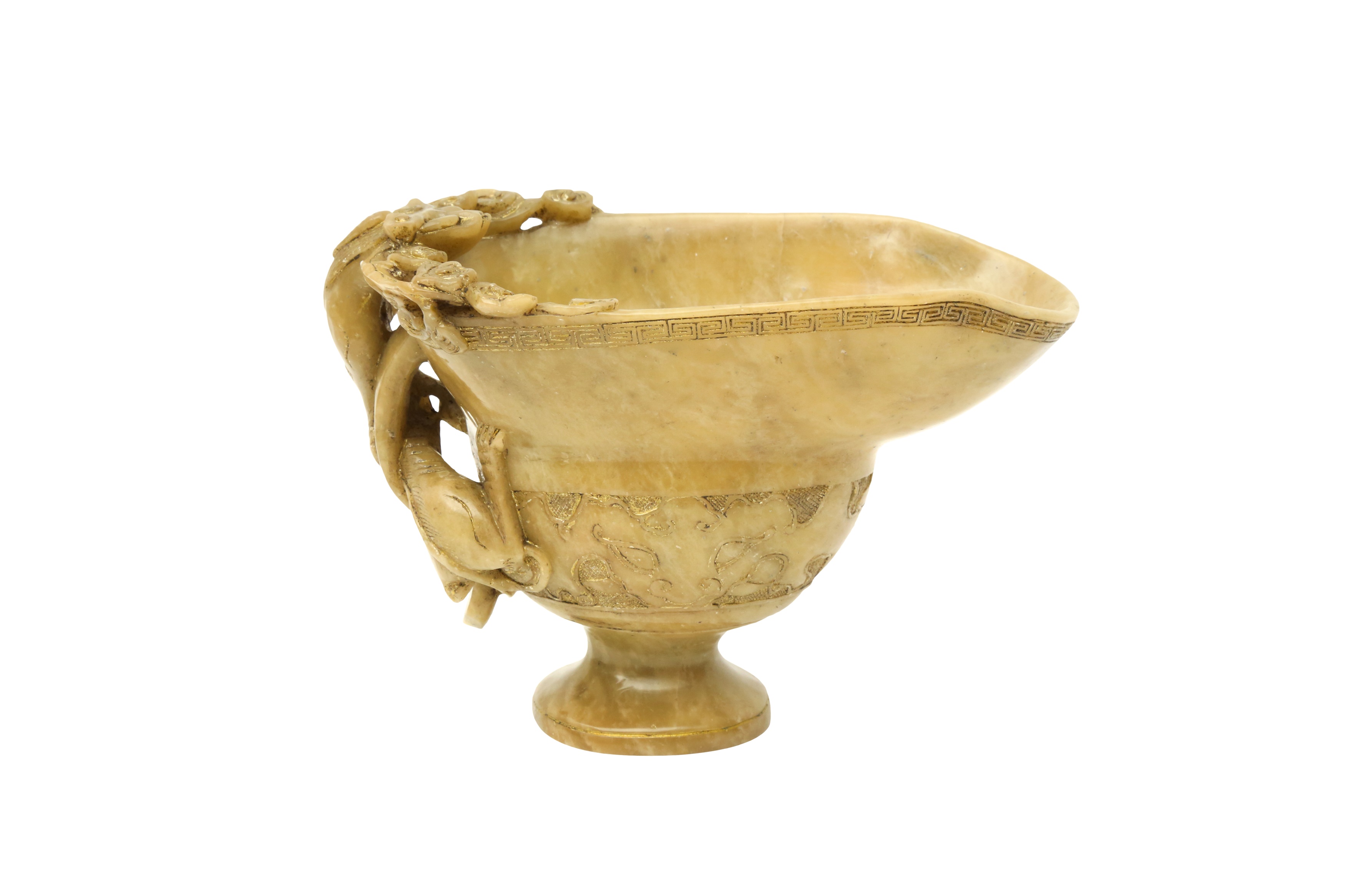 A CHINESE SOAPSTONE 'CHILONG' LIBATION CUP 十七或十八世紀 壽山石螭龍紋盃 - Image 2 of 2