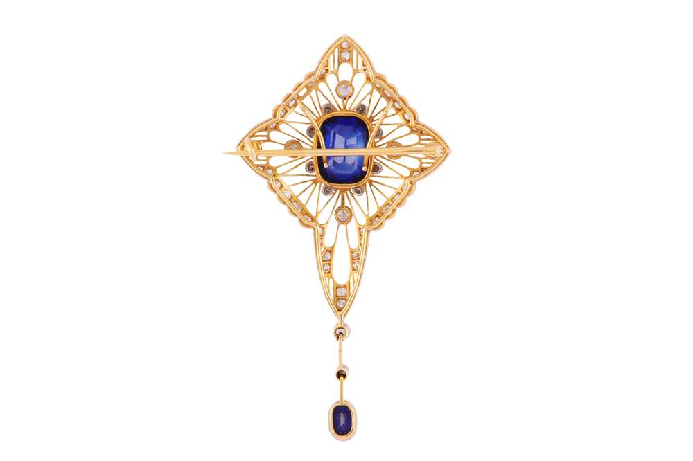 A SYNTHETIC SAPPHIRE AND DIAMOND PENDANT/BROOCH - Image 2 of 2