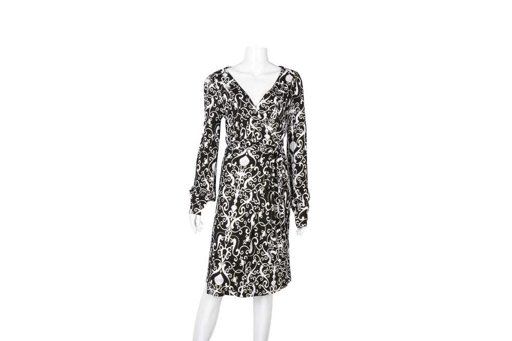 Gucci Monochrome Baroque Wrap Dress - Size L