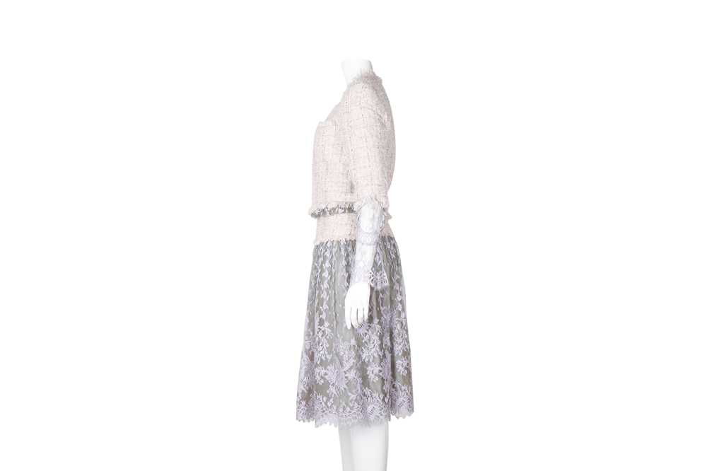 Chanel Pink Tweed Tuille Dress and Jacket - Size 38 - Image 2 of 7