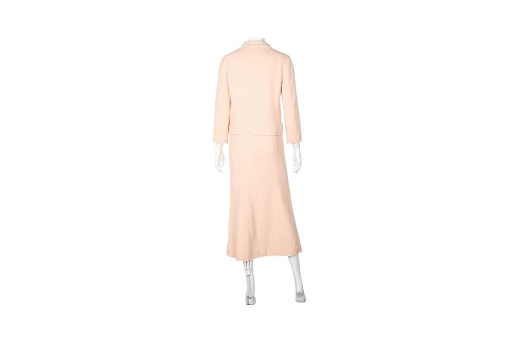 Chanel Peach Wool Boucle Midi Skirt Suit - Size 38 - Image 3 of 6