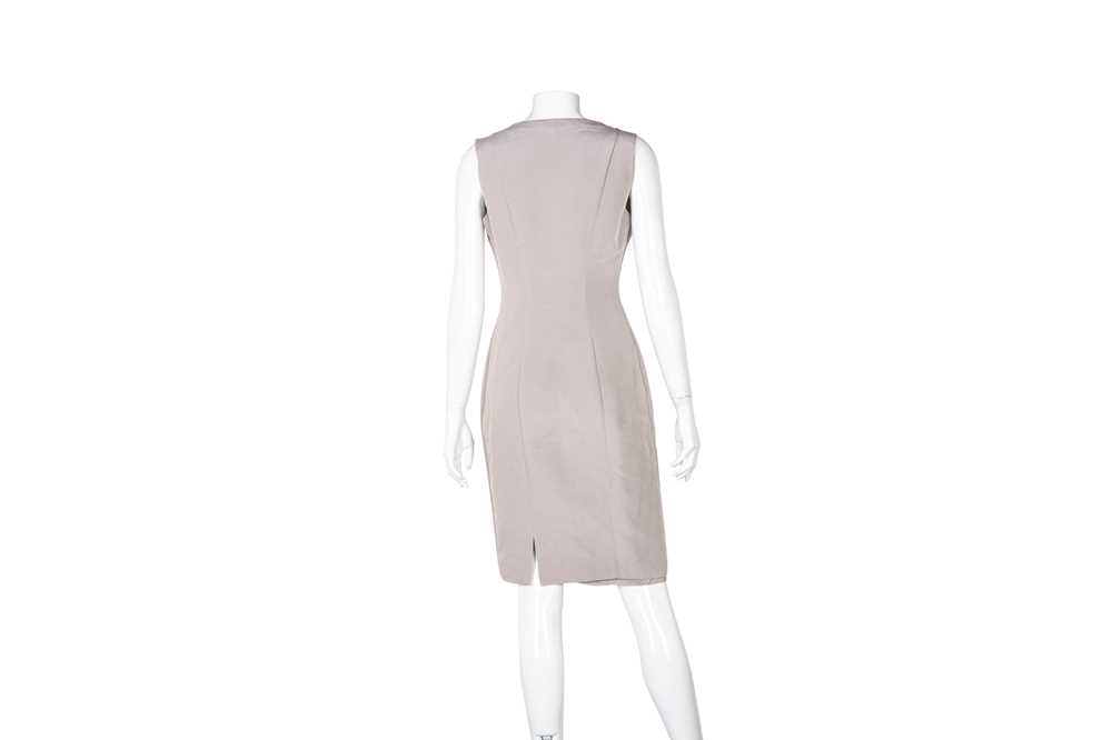 Gucci Grey Silk Sleeveless Shift Dress - Size 40 - Image 3 of 5