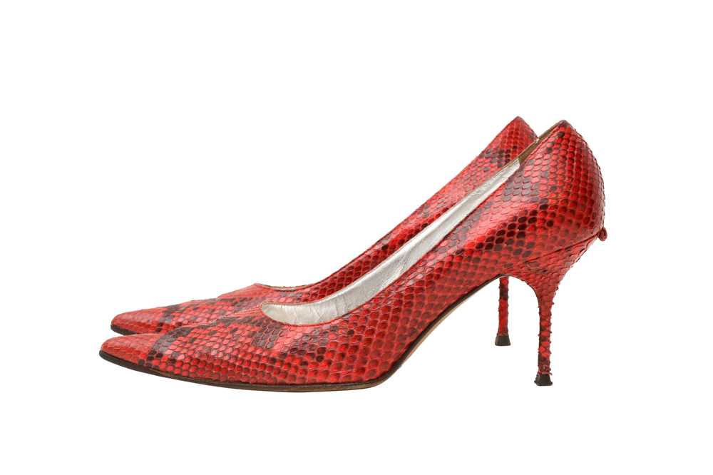 λ Dolce & Gabbana Red Python Heeled Pump - Image 3 of 4