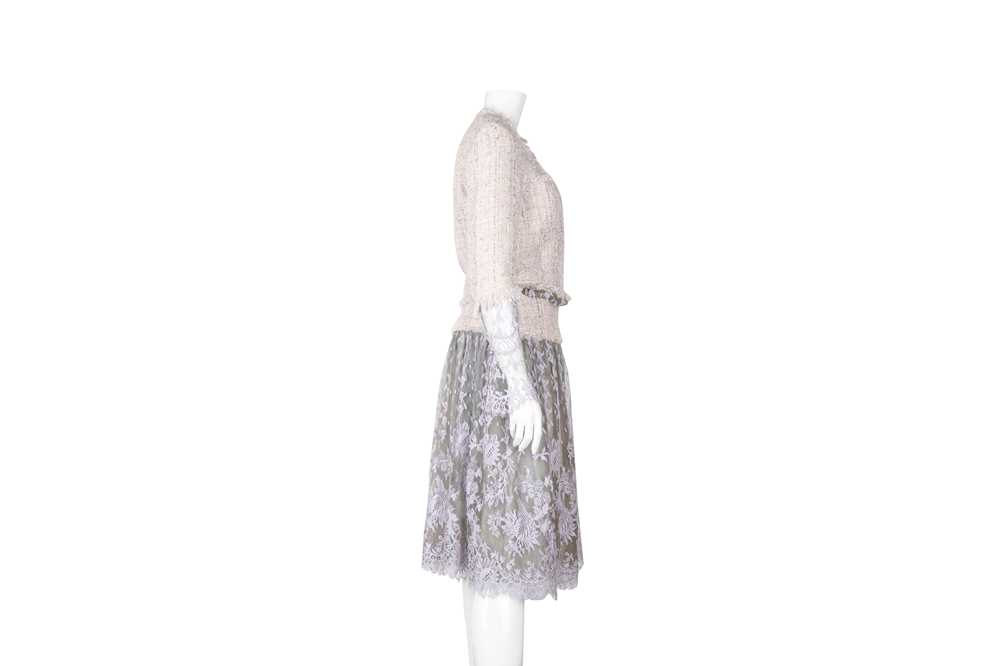 Chanel Pink Tweed Tuille Dress and Jacket - Size 38 - Image 4 of 7