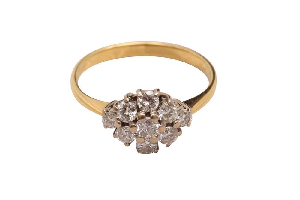 A DIAMOND CLUSTER RING