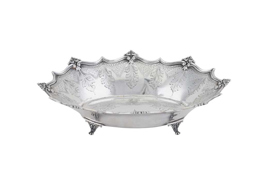 A 20th century Portuguese 833 standard silver bowl - Image 2 of 3