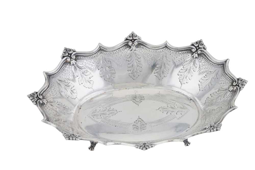 A 20th century Portuguese 833 standard silver bowl