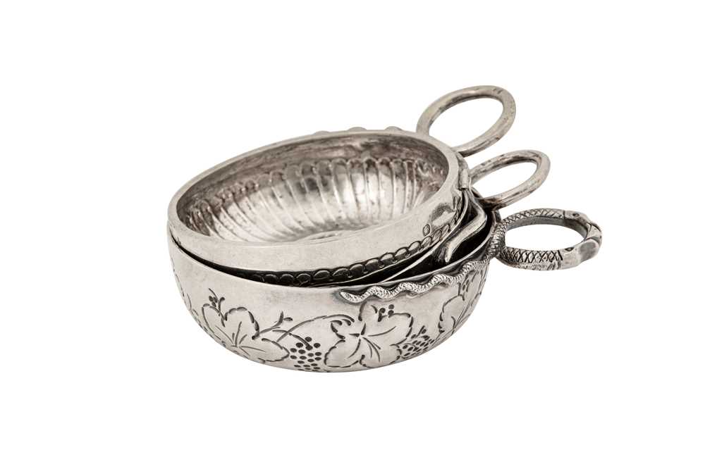 A late 18th century Louis XVII French silver wine taster, dated 1793 - Image 3 of 3