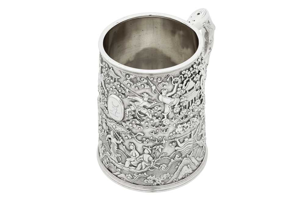 A fine mid-19th century Chinese Export silver mug, Canton circa 1850 mark of Cutshing - Image 9 of 10