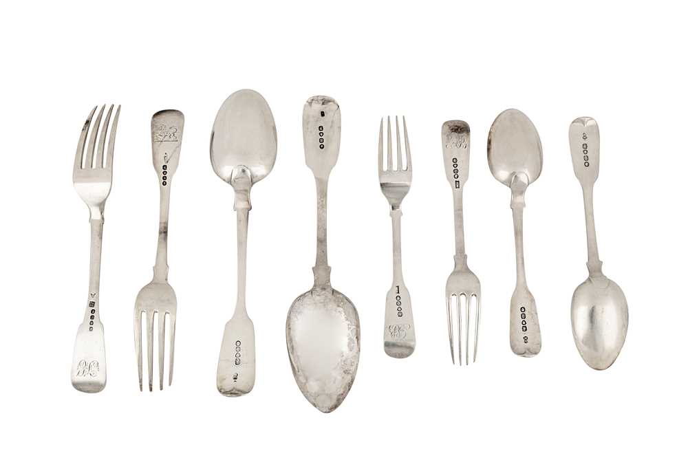 An assembled George III and later sterling silver table service of flatware / canteen - Image 2 of 2