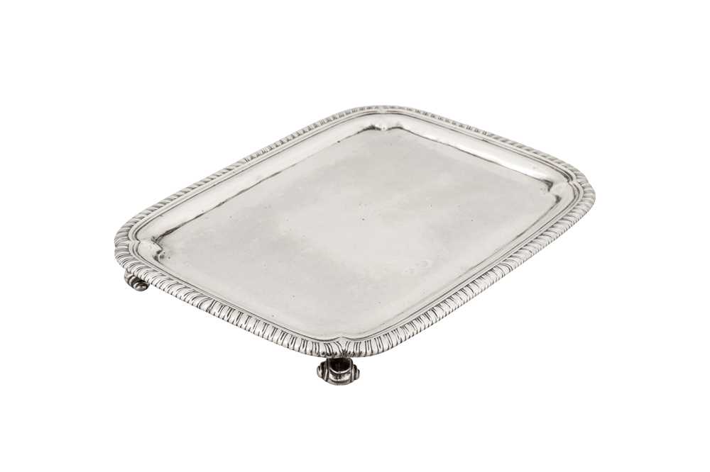 An early George III sterling silver waiter or small salver, London 1763 by John Parker and Edward Wa - Image 2 of 4