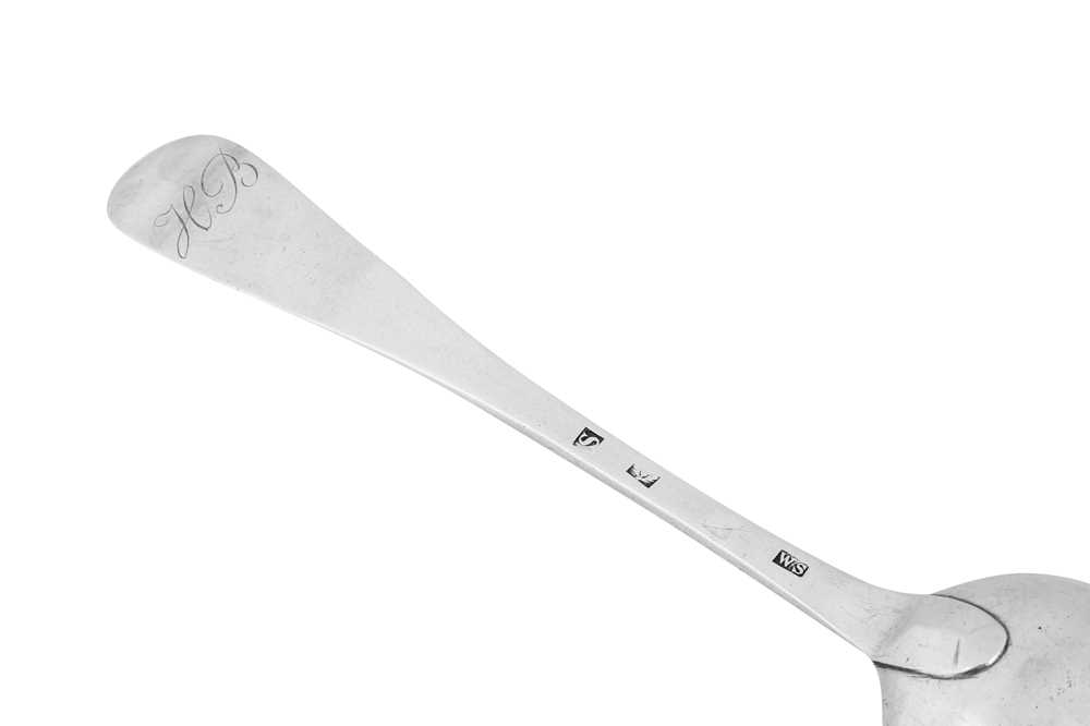 Unicorn mark – A rare George II Scottish provincial silver tablespoon, circa 1740 by WS - Image 3 of 4