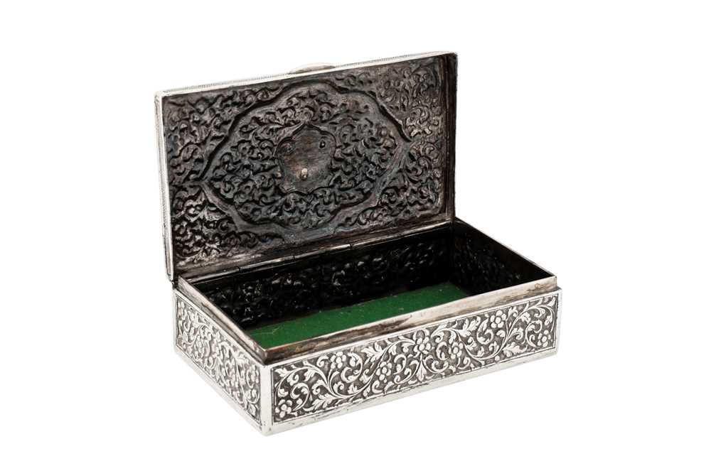 An early 20th century Anglo – Indian unmarked silver cigarette box, Cutch circa 1910 - Image 4 of 4