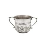 A Chares II sterling silver twin handled porringer, London 1680 by Dorothy Grant (free. 1676, died c