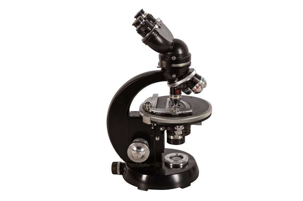 A Carl Zeiss Standard Junior Binocular Microscope - Image 4 of 8