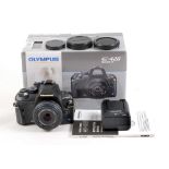 Olympus E-420 4/3rds 25mm Pancake Lens Kit.