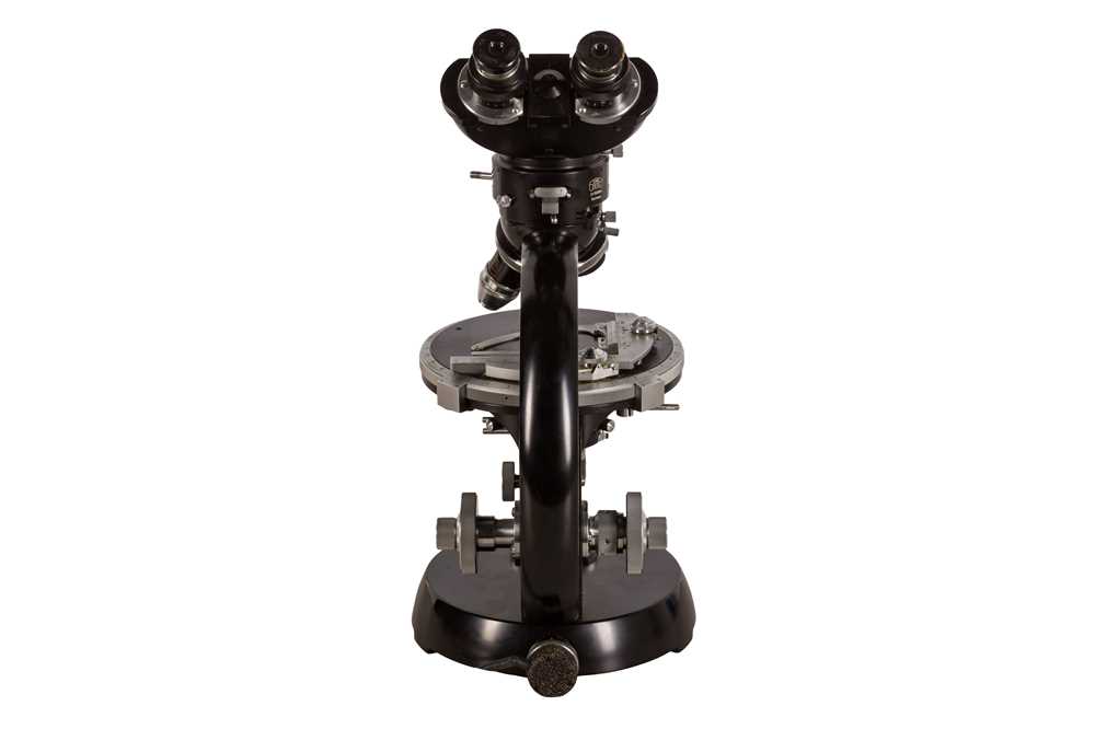 A Carl Zeiss Standard Junior Binocular Microscope - Image 2 of 8