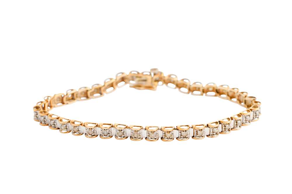 A DIAMOND LINE BRACELET - Image 2 of 2