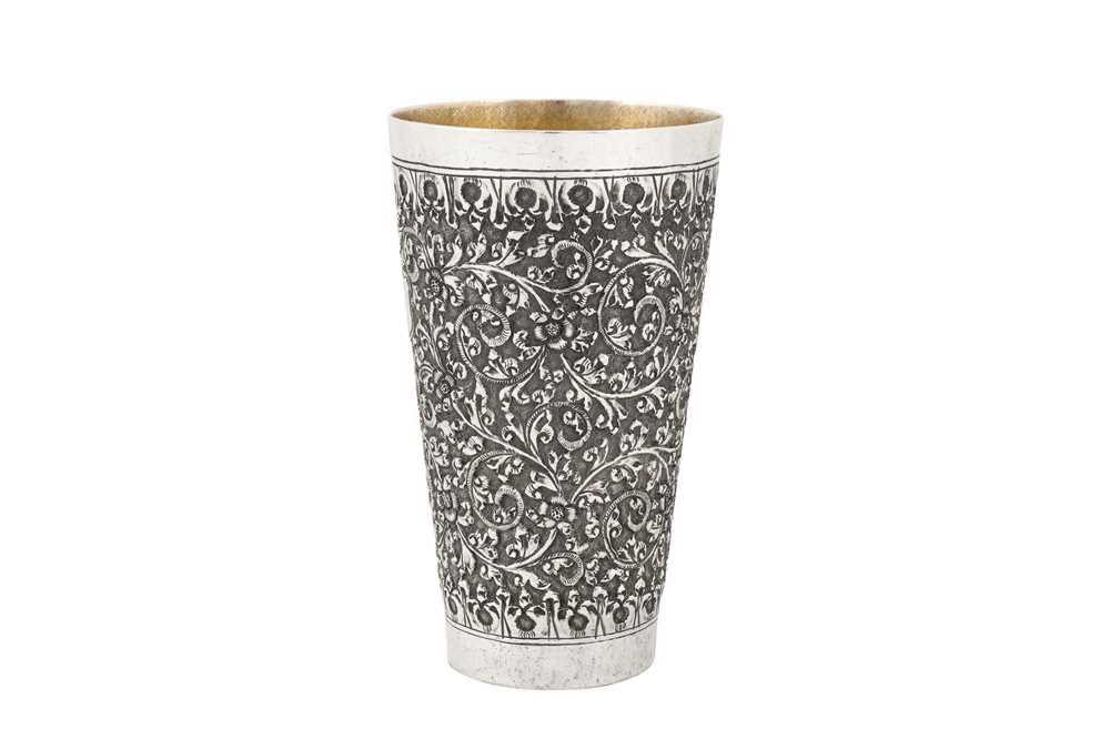 An early 20th century Anglo – Indian unmarked silver beaker, Cutch circa 1910 - Image 3 of 4