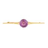 AN AMETHYST BAR BROOCH