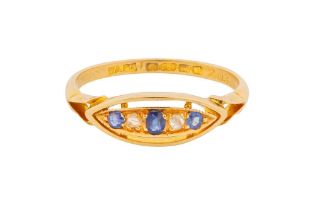 A SAPPHIRE AND DIAMOND RING