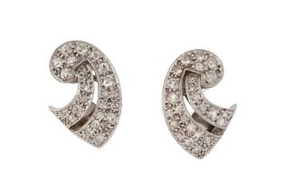 A PAIR OF DIAMOND CLIPS