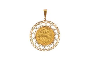 A GOLD SOVEREIGN PENDANT