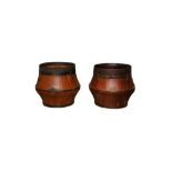 A PAIR OF CHINESE SOUTHERN ELM WOOD GRAIN MEASURE BUCKETS 二十世紀 榆木量米桶一對