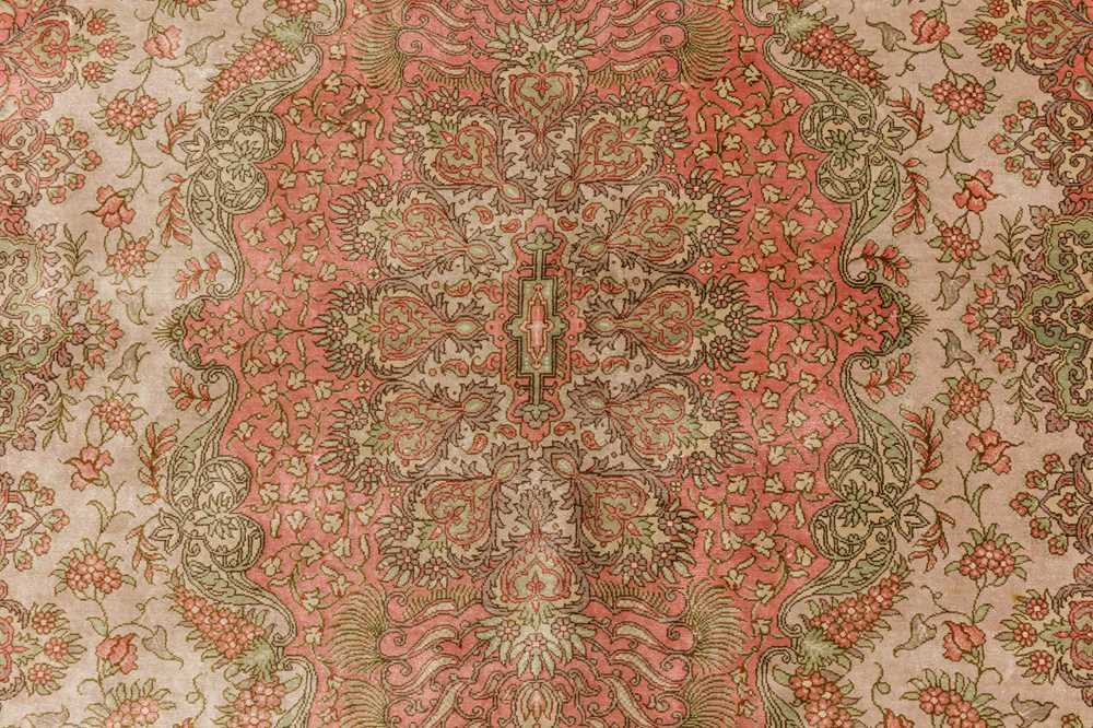 EXTREMELY FINE SIGNED SILK QUM RUG, CENTRAL PERSIA - Image 6 of 10