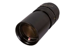 A Leitz 250mm f/4 Telyt-R Lens