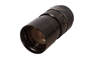 A Leitz 180mm f/2.8 Elmarit-R Lens