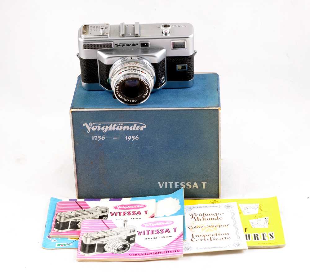 Super Ikonta, Voigtlander Vito III & other Collectable Folding Cameras. - Image 3 of 5