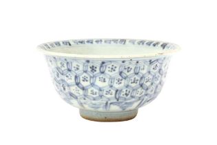 A CHINESE BLUE AND WHITE 'HONEYCOMB' BOWL 明 青花蜂巢紋盌