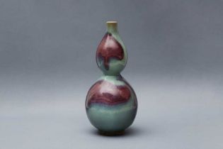 A CHINESE 'JUN' PURPLE-SPLASHED 'DOUBLE GOURD' VASE 宋至金 釣窯玫瑰紫釉葫蘆瓶