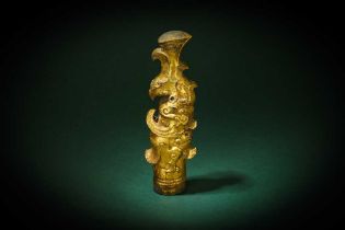 A CHINESE GILT-BRONZE 'PHOENIX' FIXTURE 戰國 銅鎏金鳳形飾