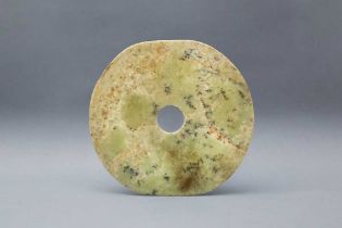 A LARGE CHINESE ARCHAIC GREEN JADE DISC, BI 新石器時代 紅山文化或後期 青玉璧