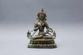 A CHINESE BRONZE FIGURE OF VAJRASATTVA 十九世紀 銅金剛薩埵菩薩坐像