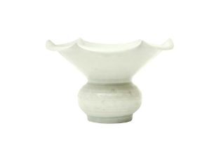 A FINE CHINESE QINGBAI FOLIATE SPITTOON, ZHADOU 宋 青白葵口渣斗