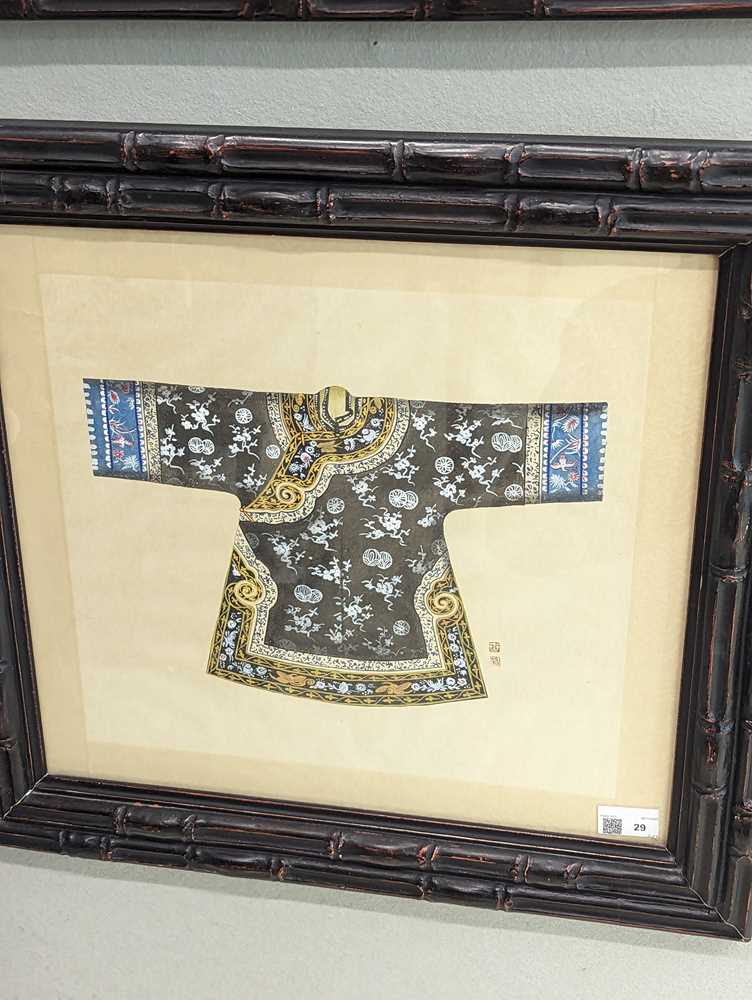 A SET OF EIGHT CHINESE PAINTINGS OF ROBES 晚清 水粉繪吉服袍一組五件 - Image 20 of 31